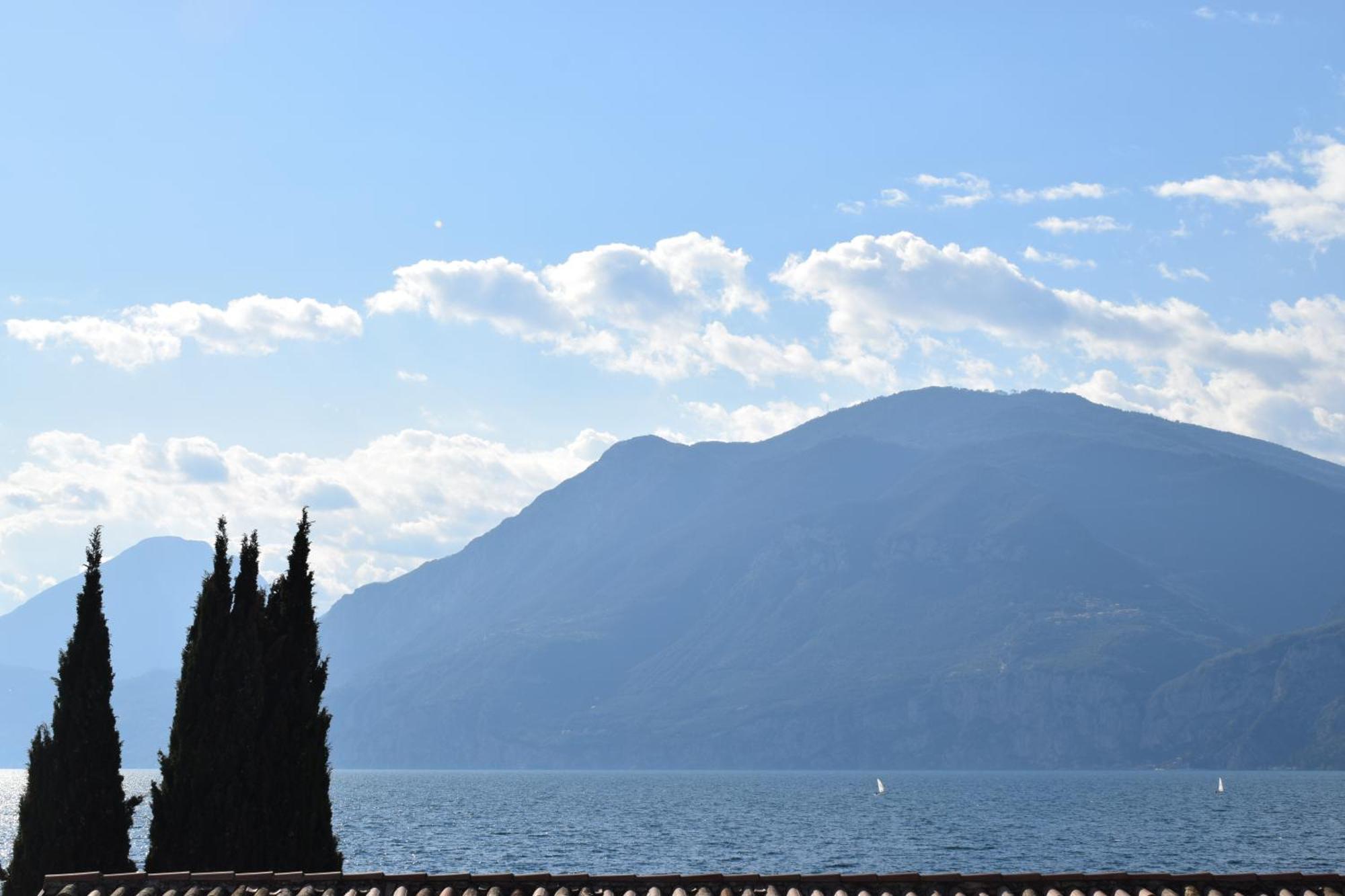 Albergo Al Pescatore Brenzone sul Garda Exteriér fotografie