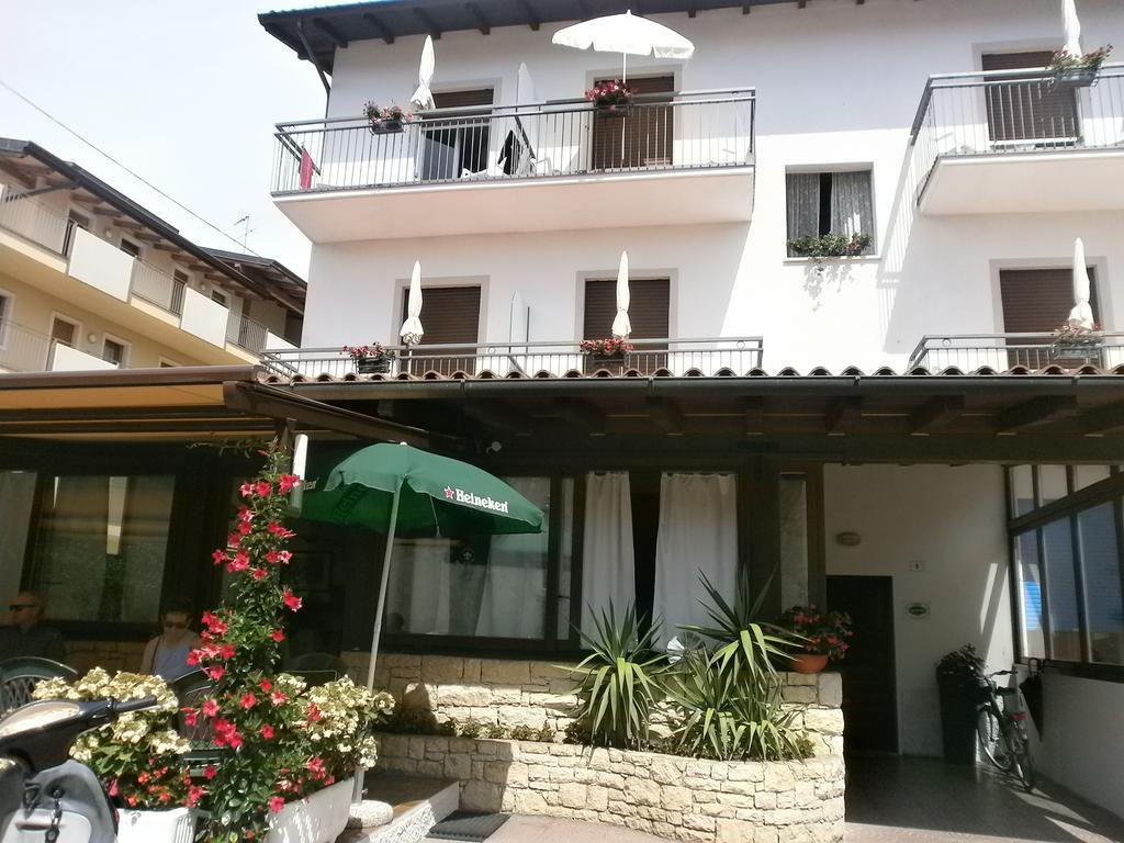 Albergo Al Pescatore Brenzone sul Garda Exteriér fotografie