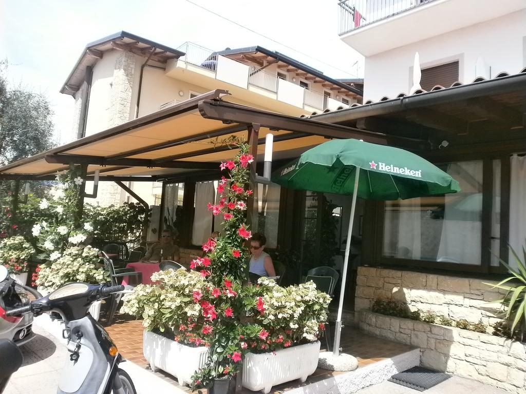 Albergo Al Pescatore Brenzone sul Garda Exteriér fotografie