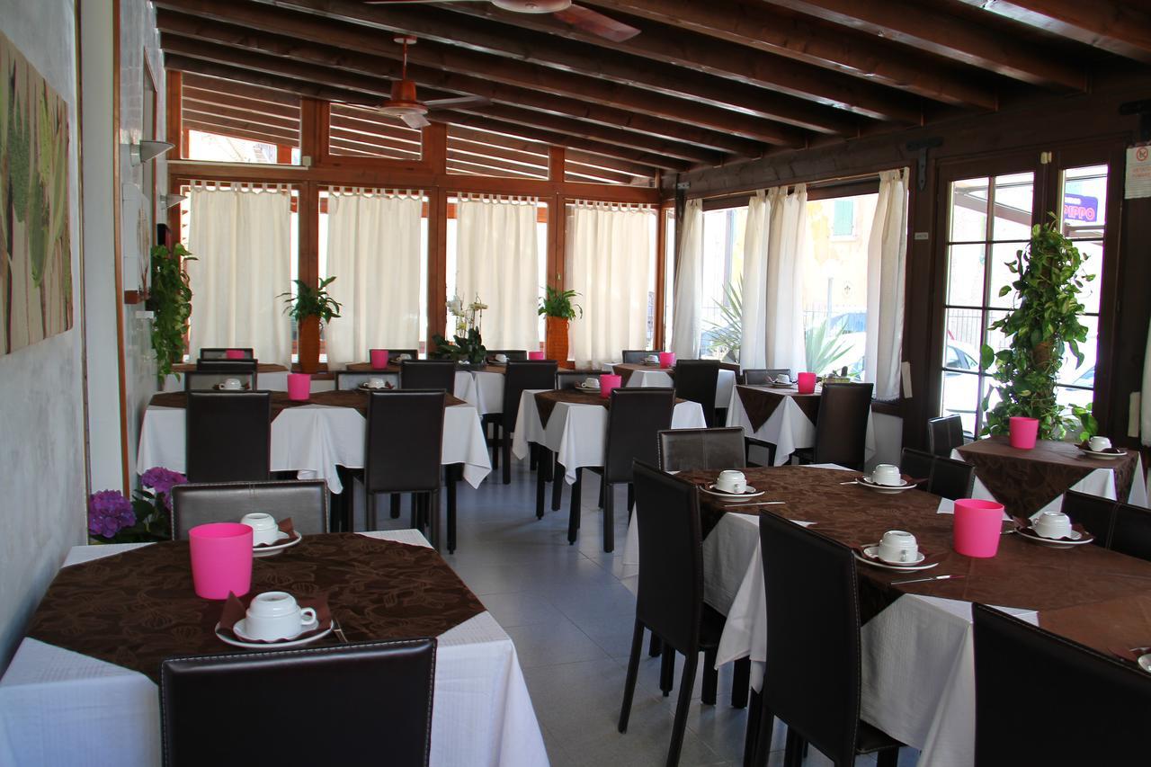 Albergo Al Pescatore Brenzone sul Garda Exteriér fotografie