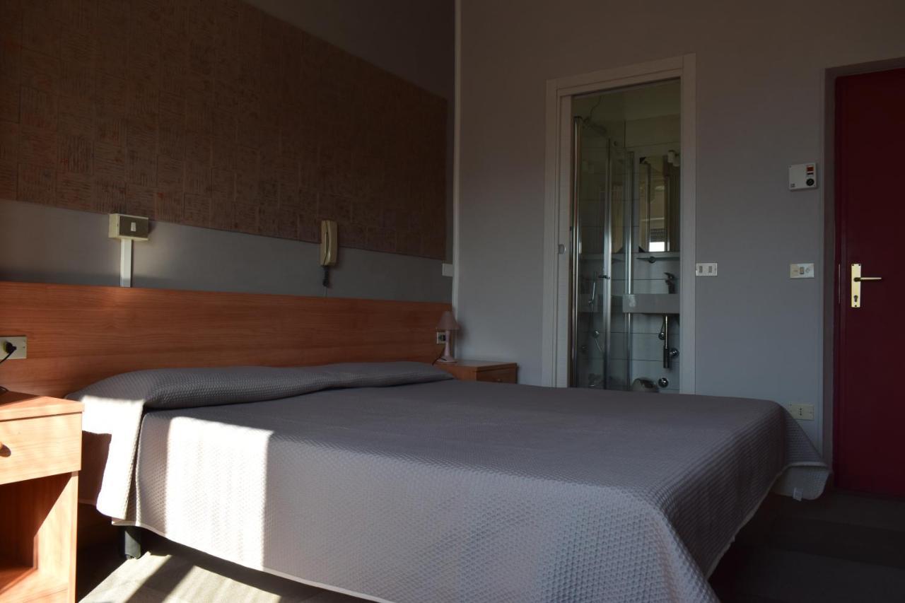 Albergo Al Pescatore Brenzone sul Garda Exteriér fotografie