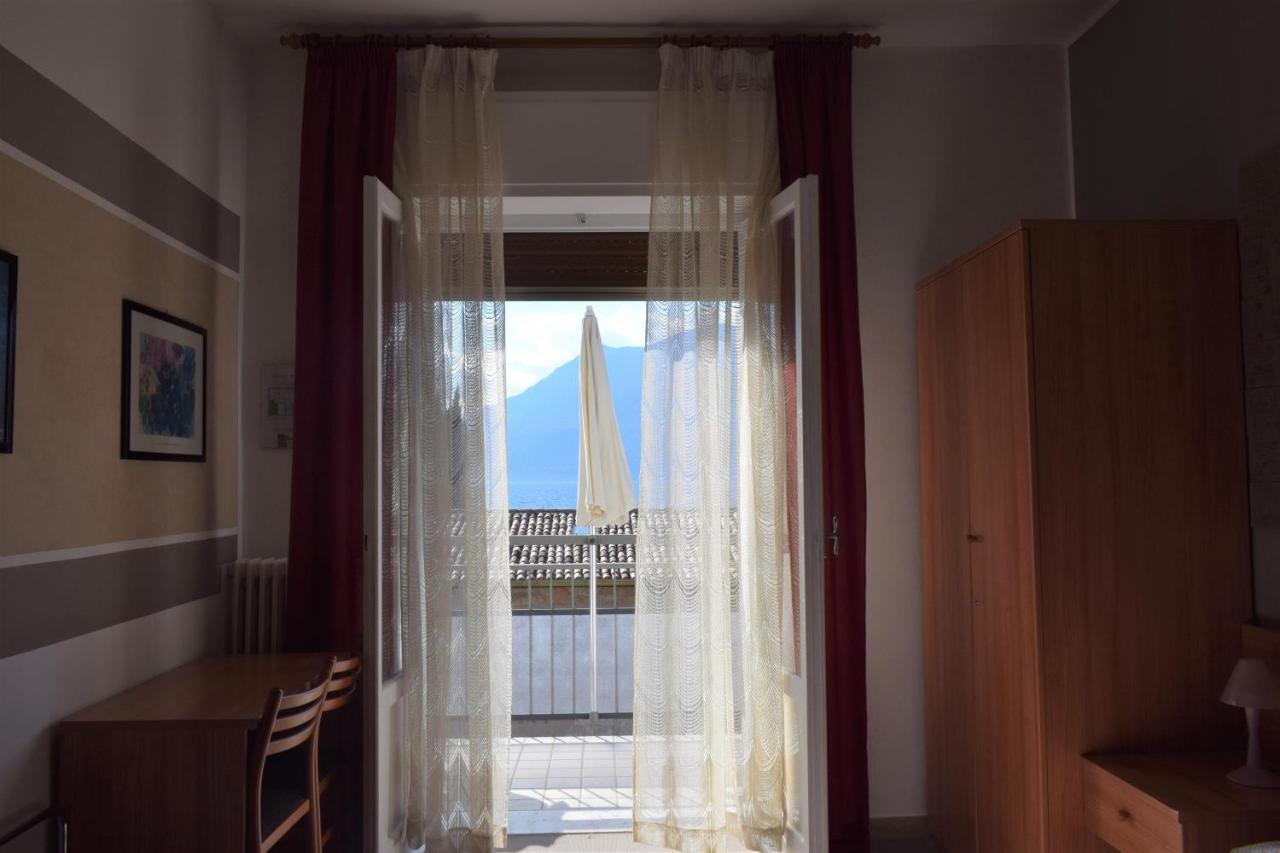 Albergo Al Pescatore Brenzone sul Garda Exteriér fotografie