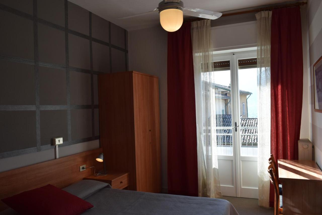 Albergo Al Pescatore Brenzone sul Garda Exteriér fotografie
