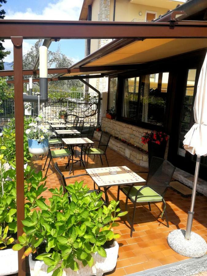 Albergo Al Pescatore Brenzone sul Garda Exteriér fotografie