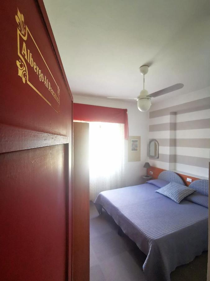 Albergo Al Pescatore Brenzone sul Garda Exteriér fotografie
